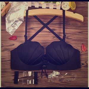 Mermaid black adjustable bra size 32-34 A